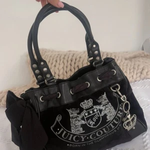 Äkta Juicy Couture Daydreamer - Äkta vintage Juicy Couture daydreamer väska i nyskick! 