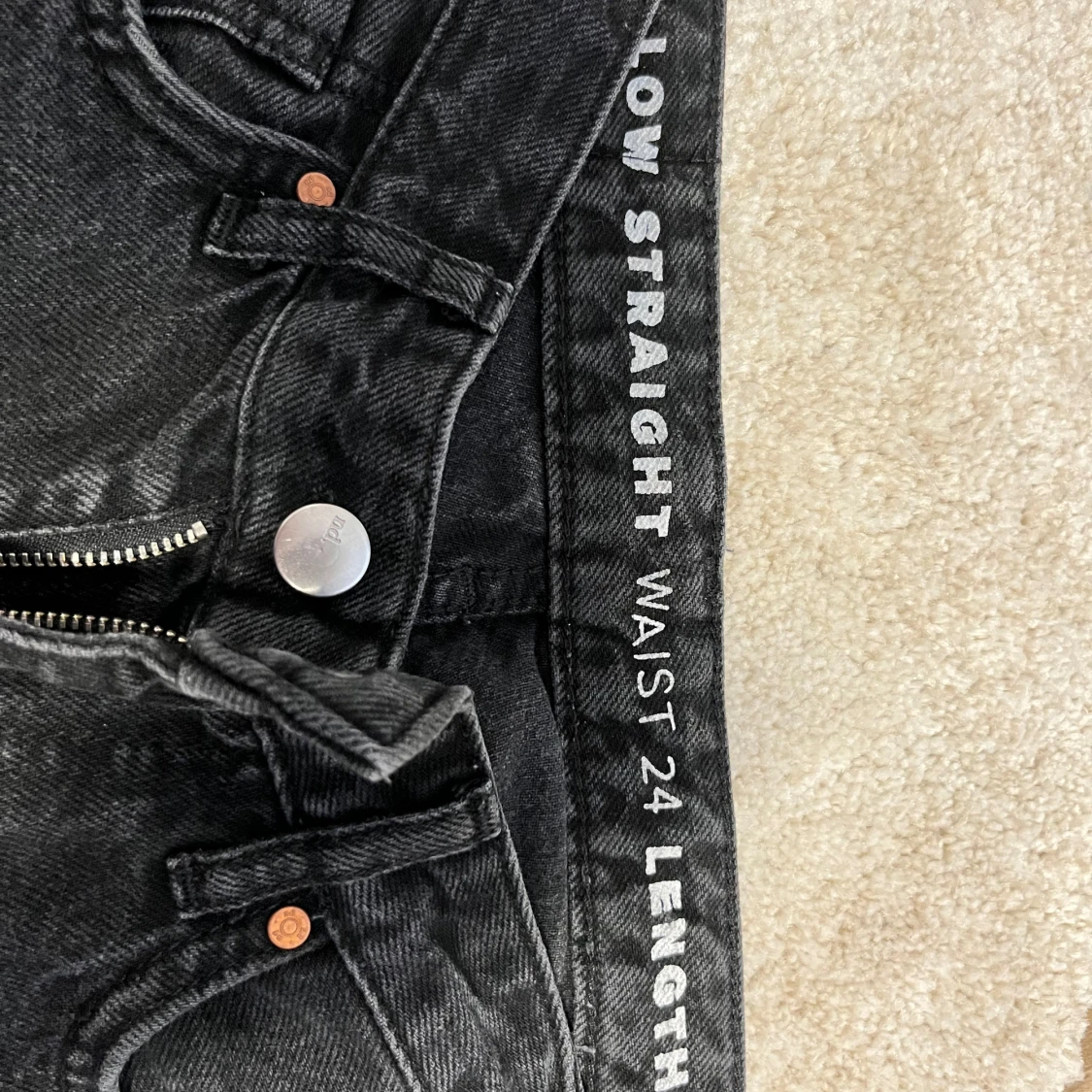 Svarta straight jeans low waist - 1