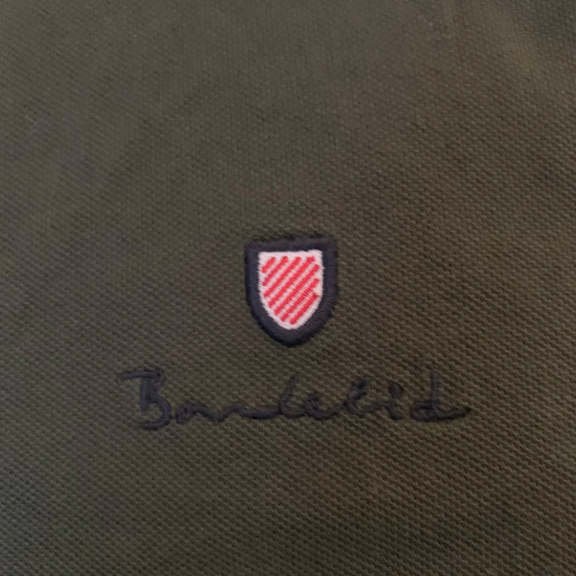 Olivgrön pikétröja från Bondelid - 1