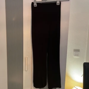 Jeans - Hej jag säljer dessa alla är S och xs pris kan diskutera om 