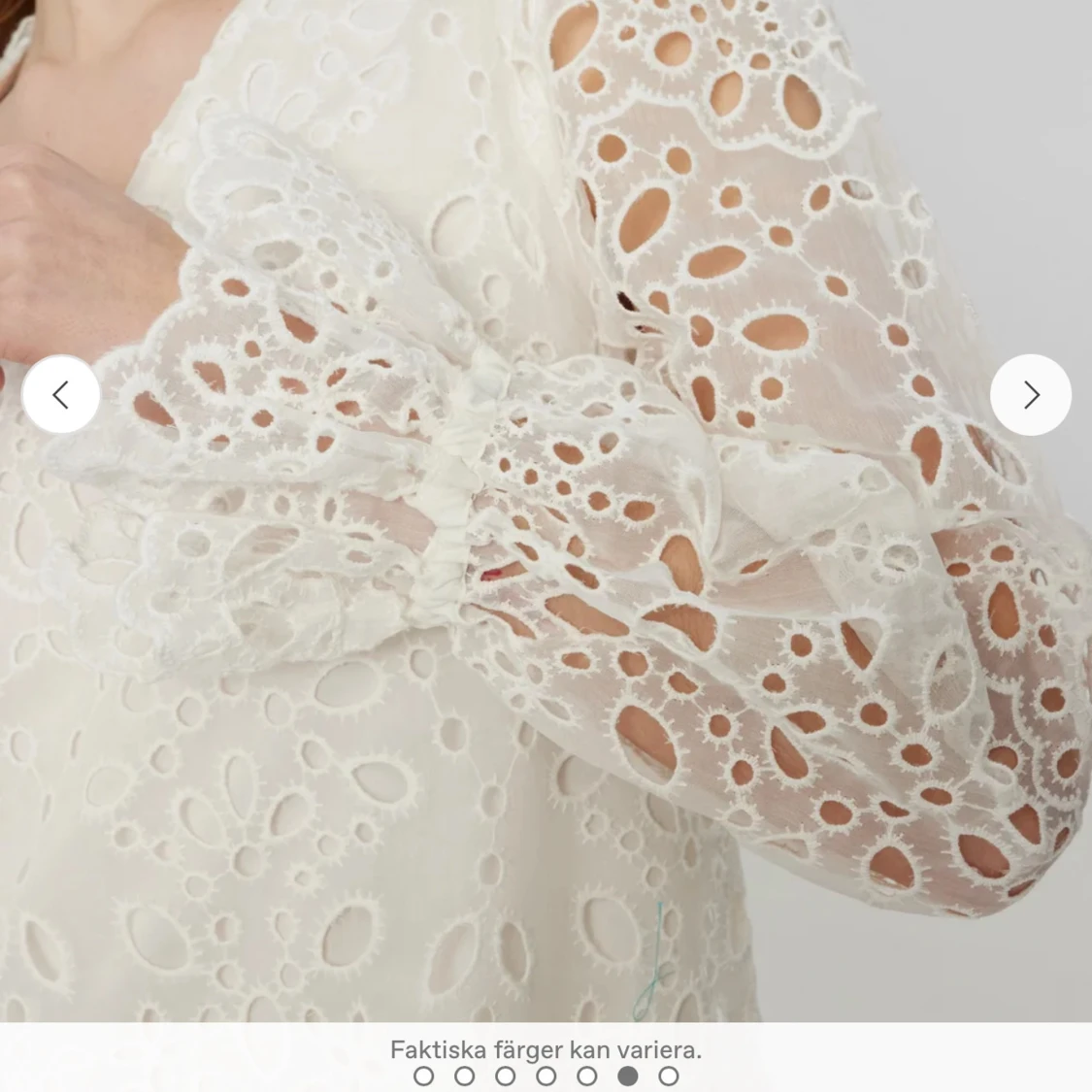 Vit spetsklänning med v-ringning - 3