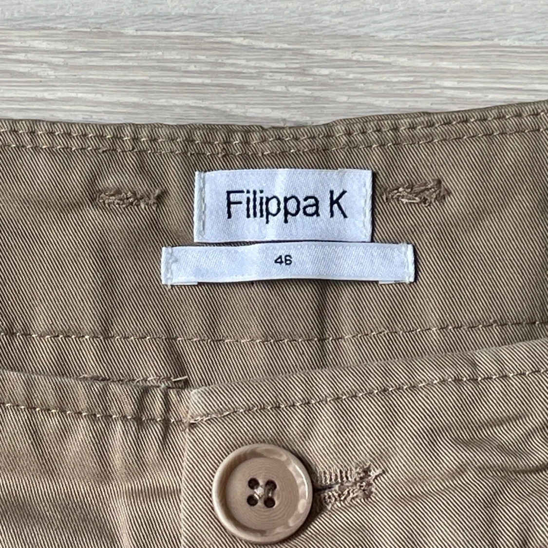 Beiga chinos från Filippa K, stl 46 - 2