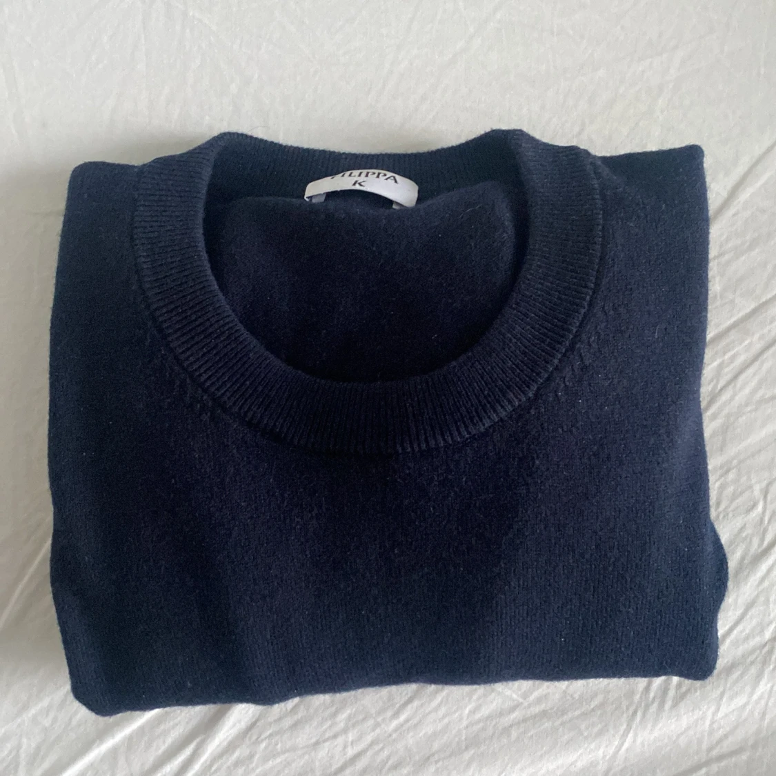 Mörkblå stickad tröja från Filippa K - 1