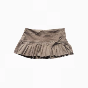 Mini skirt - Så snygg mini skirt. Helt nyskick!🩷 skön och stretchig i midjan + dragkedja på sidan.