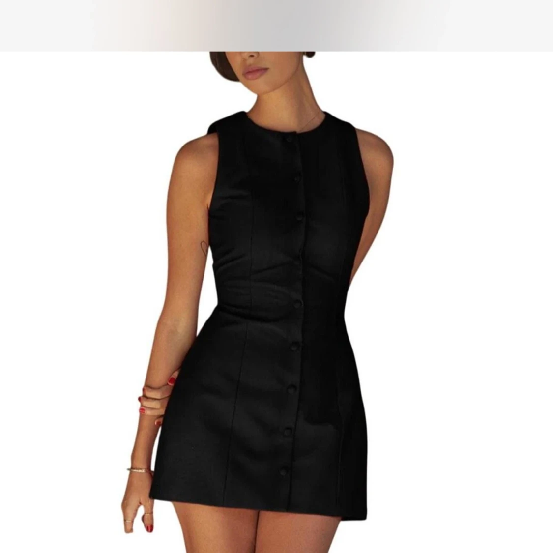 Ärmlös miniklänning med knappar