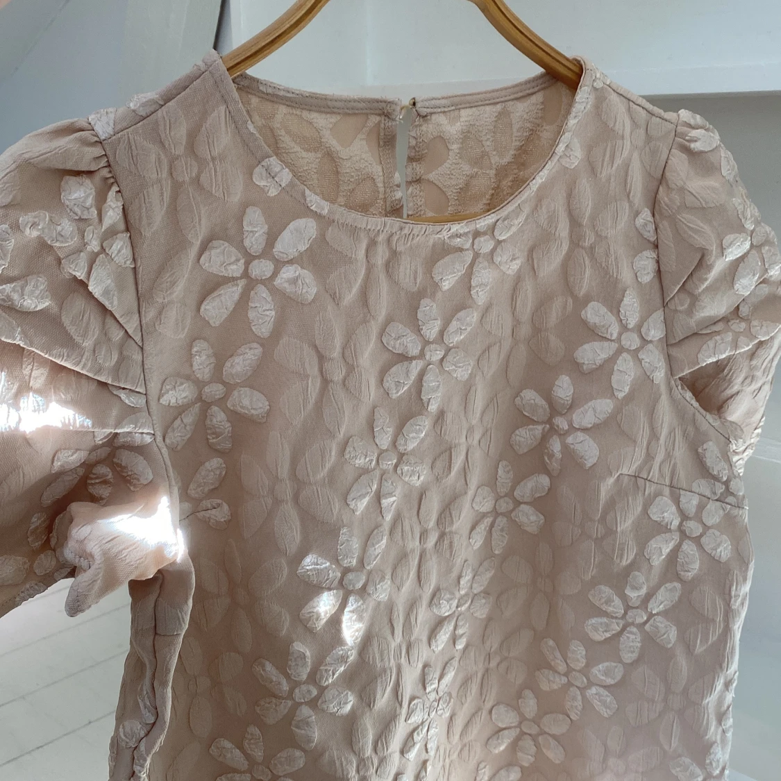 Champangefärgad blus 