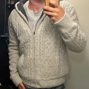 Vit/beige cardigan - Supernice vintage cardigan!