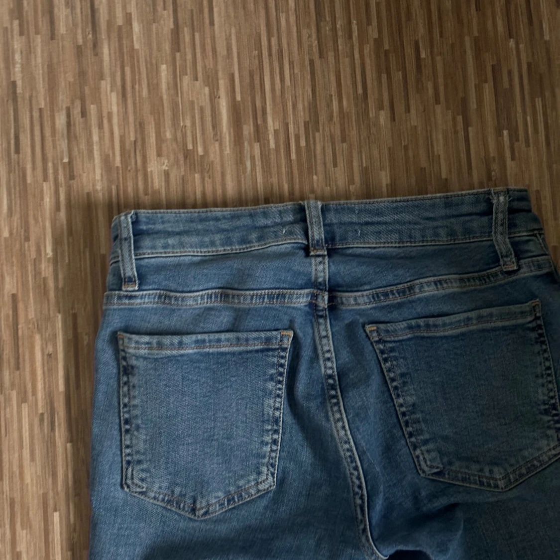 Blå bootcut jeans från Zara - 3