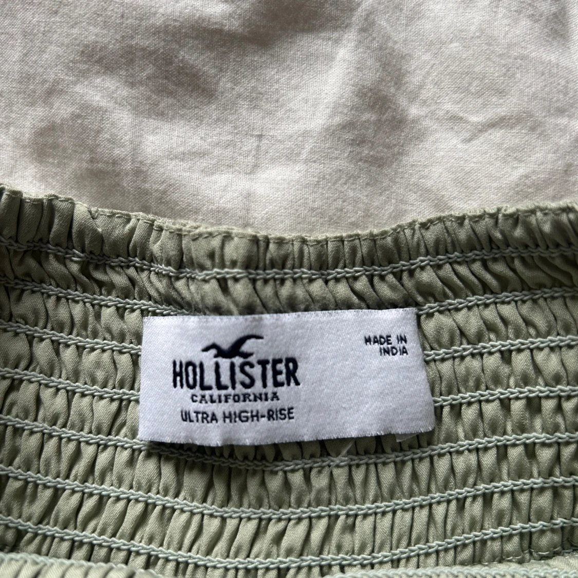 Grön volangkjol från Hollister - 1
