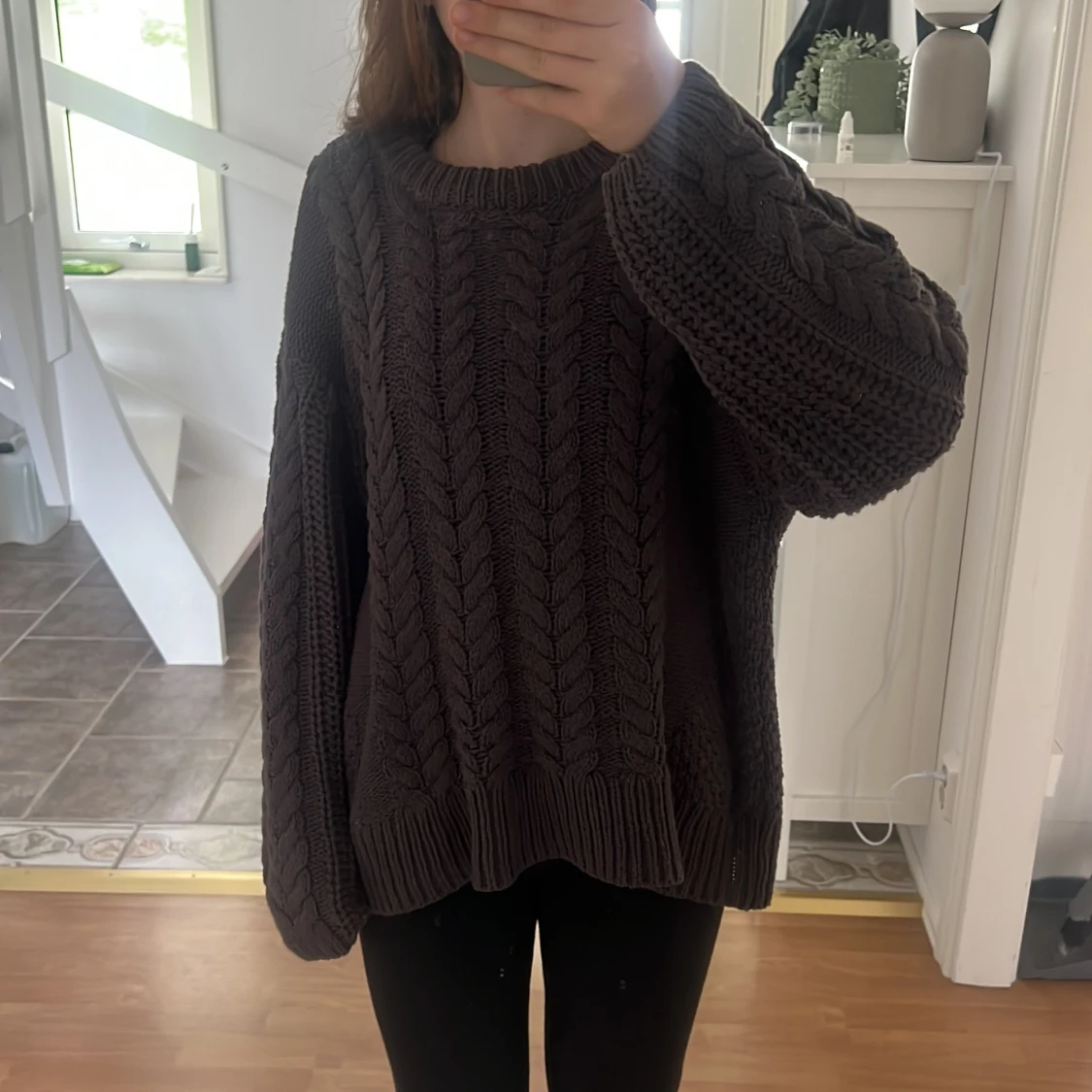 Mörkgrå stickad oversized tröja