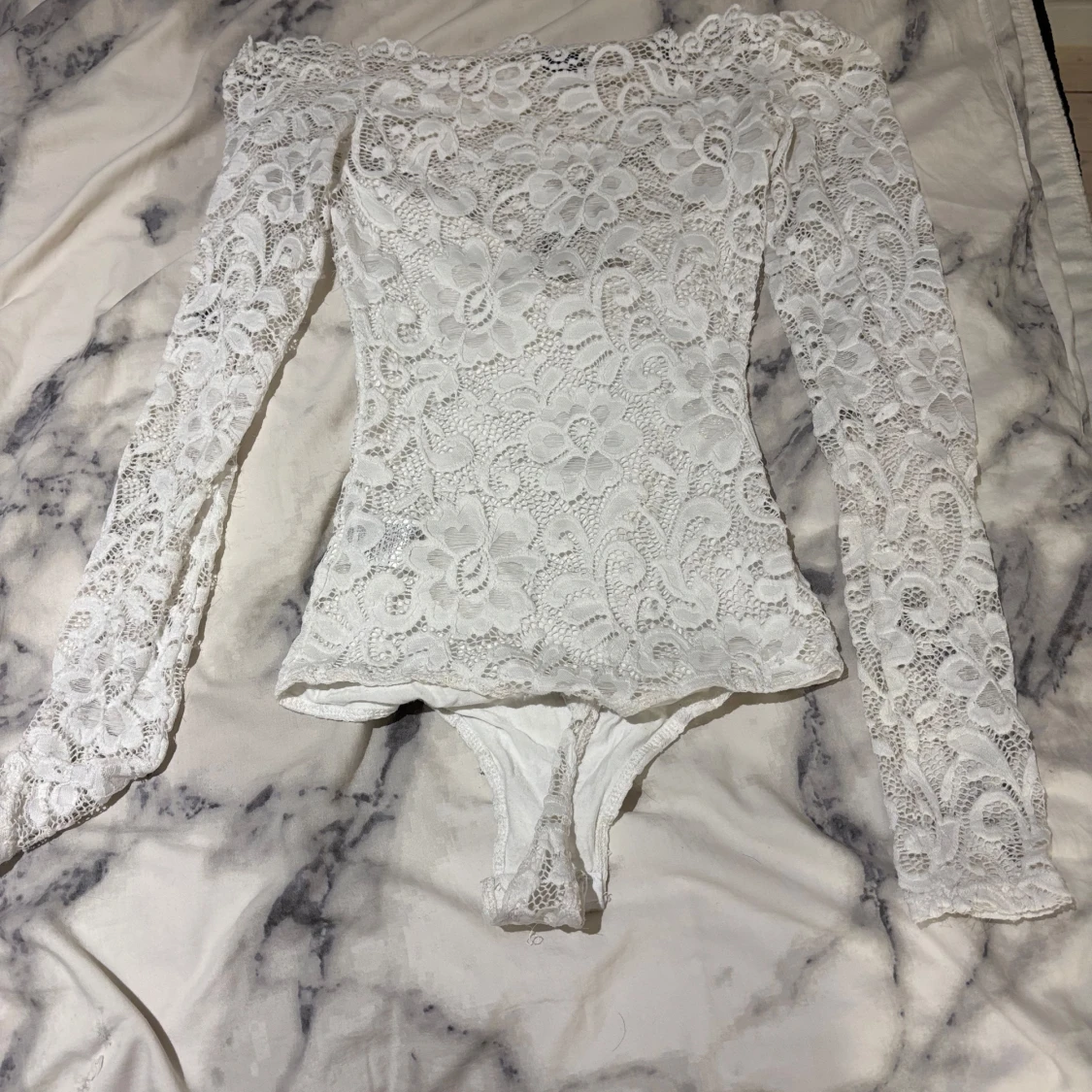 Vit spetsbody från NLY One - 1