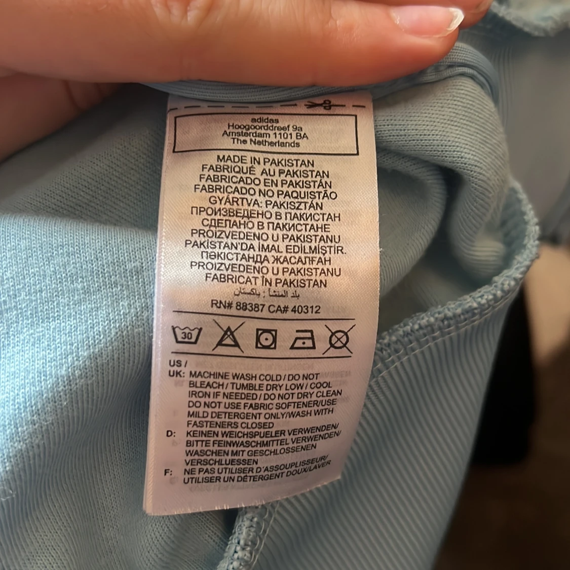 Ljusblått Adidas sett - 3