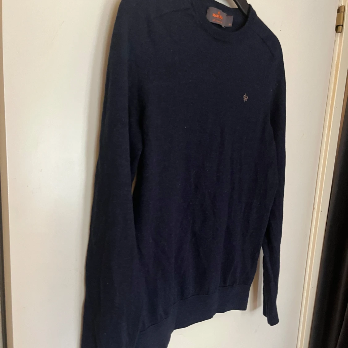 Mörkblå merinoullströja från Morris - 1