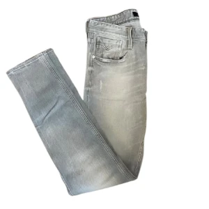 Replay Anbass ljusgrå jeans - Replay anbass w29-L34 grymt skick!