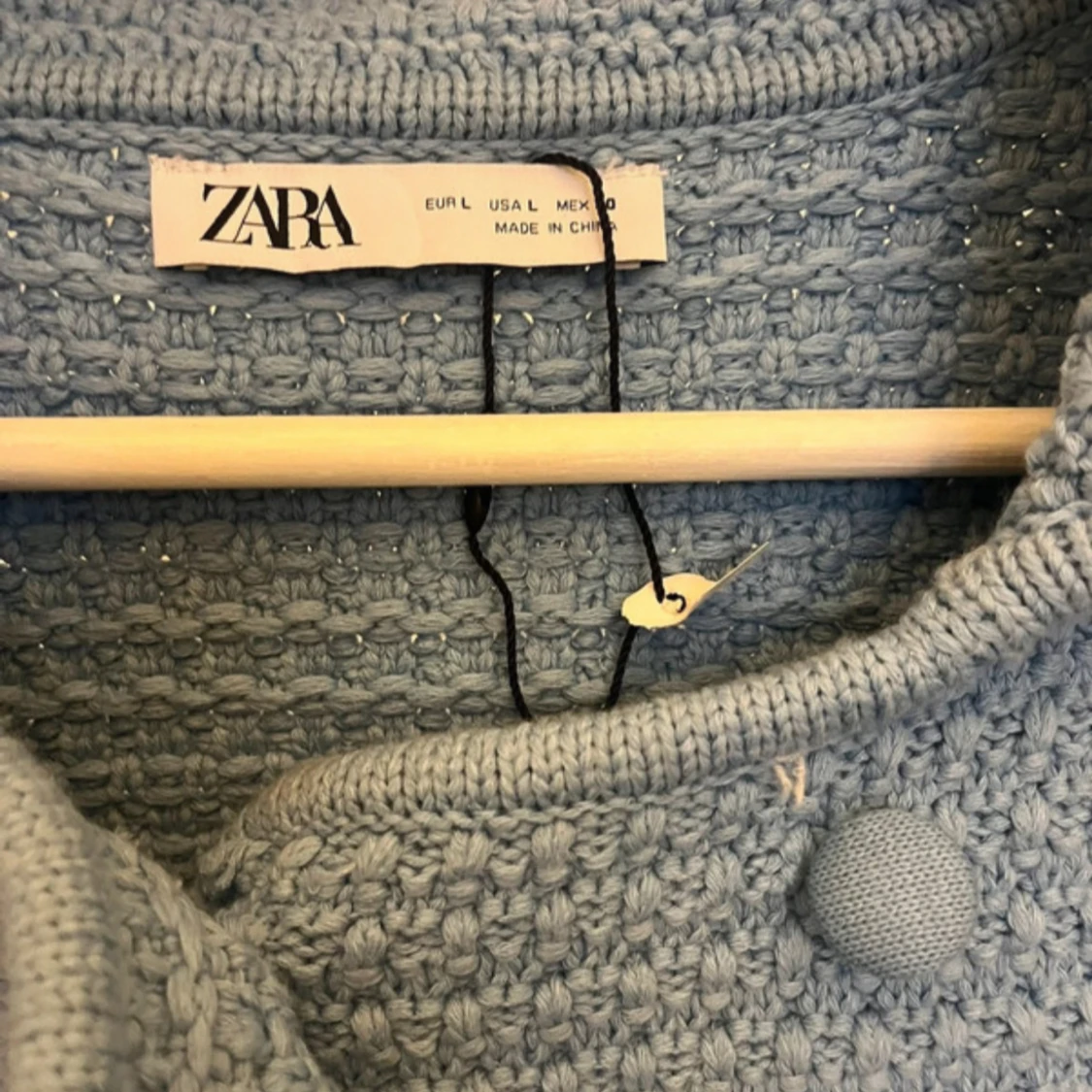 Ljusblå stickad jacka från Zara - 1