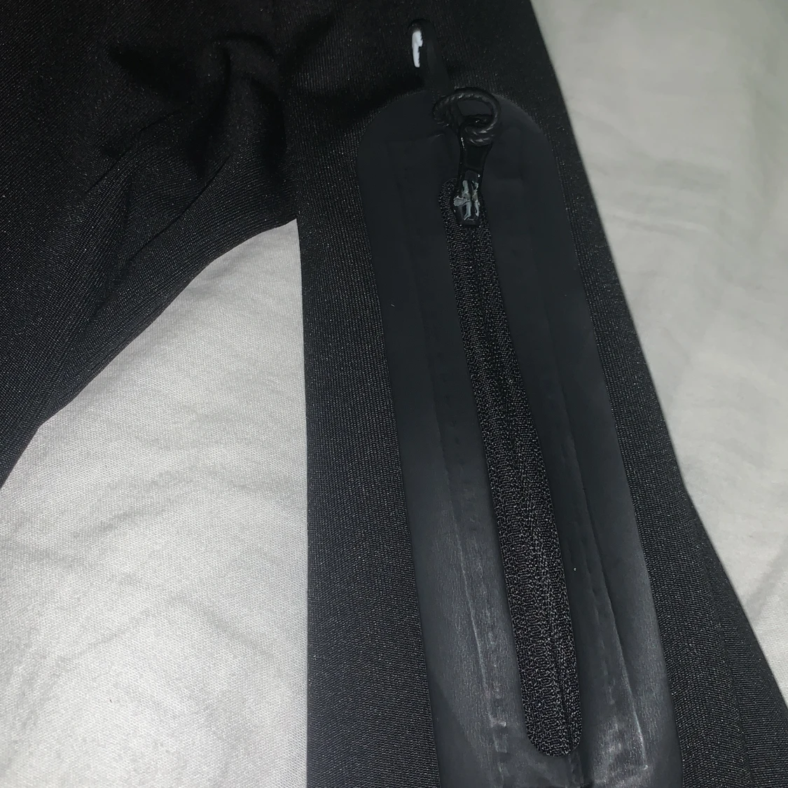 Nike svart vindjacka med orange detalj - 3