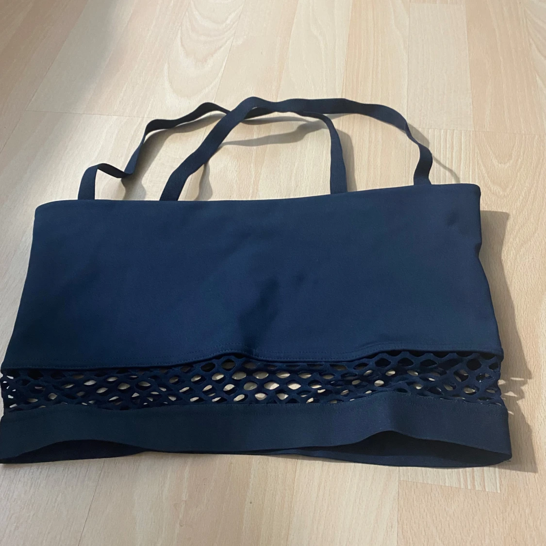 Mörkblå shoppingväska från Better Bodies