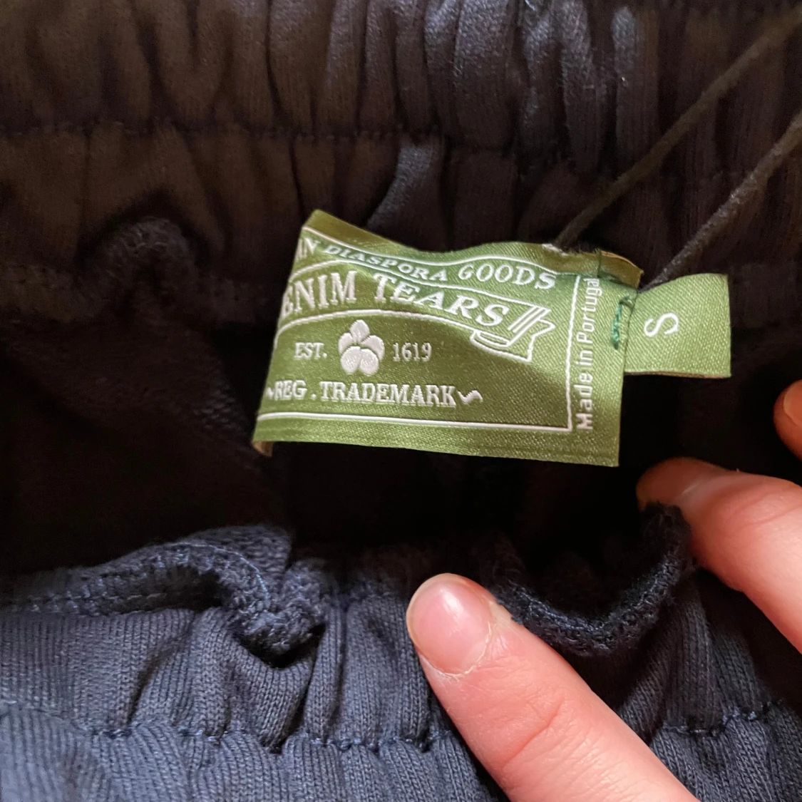 Mörkblåa shorts  från Denim Tears - 2
