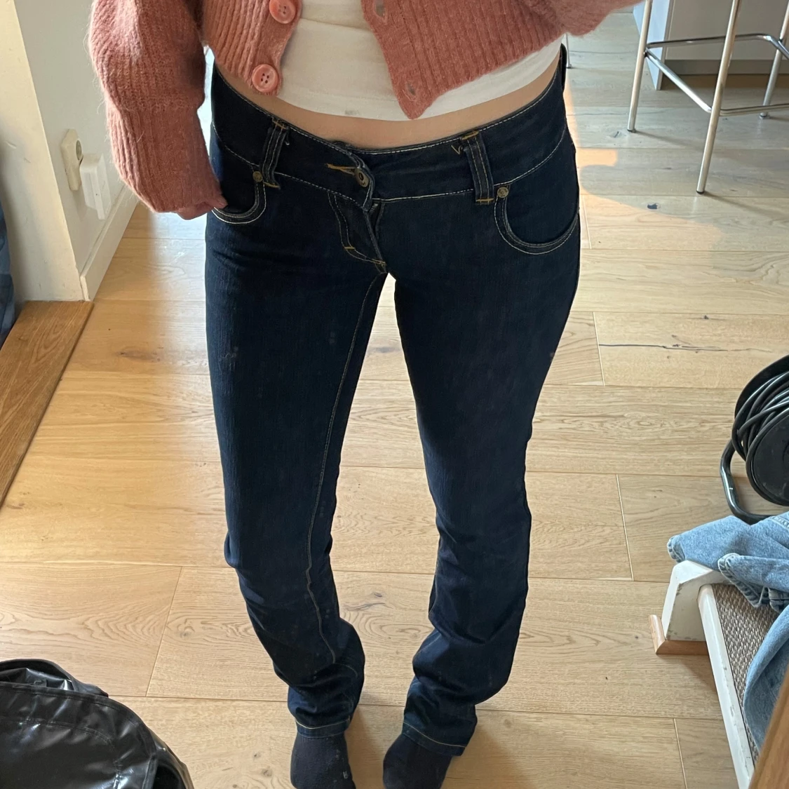 Mörkblå bootcut jeans med låg midja - 2