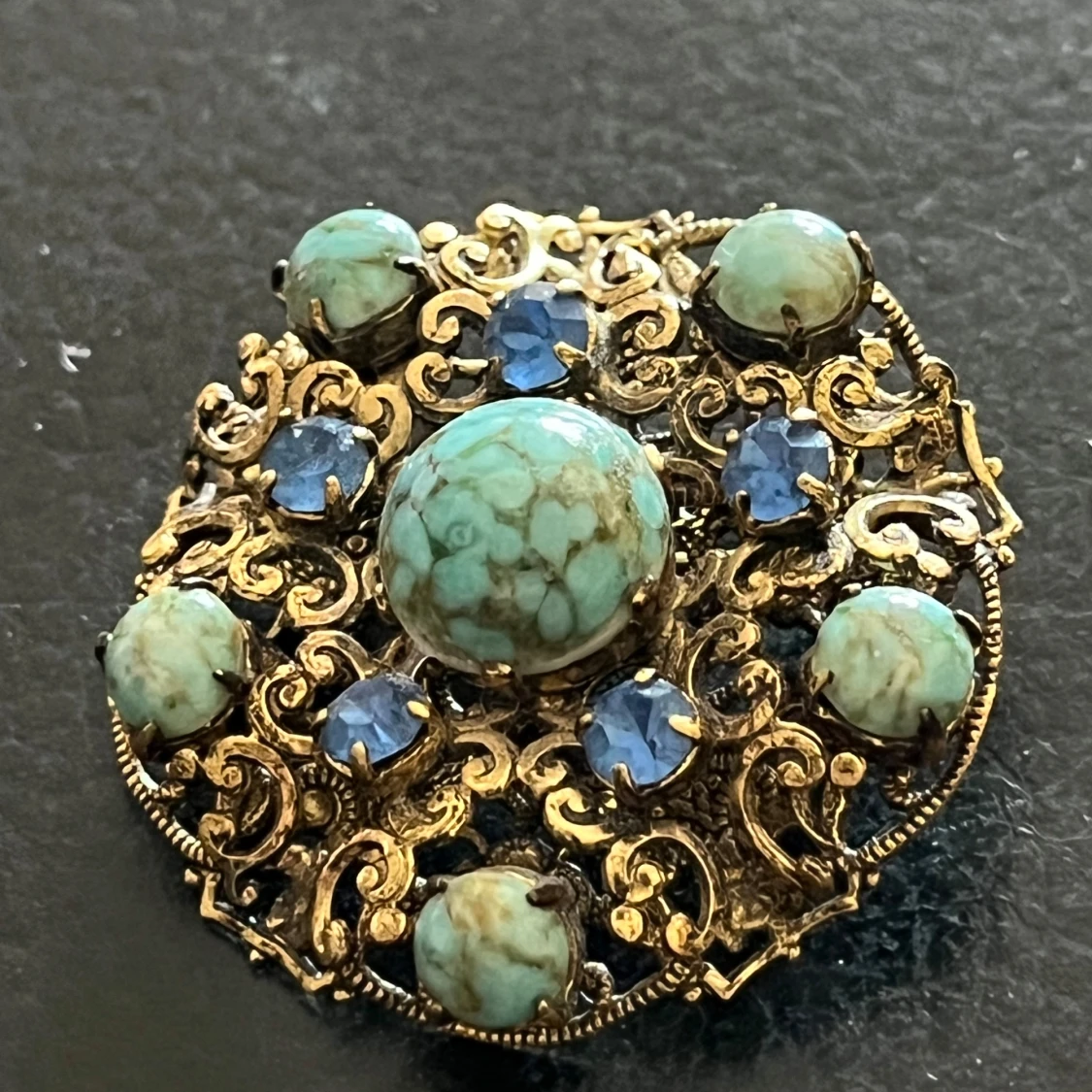 Vintage brosch med turkosa och blå stenar - 1