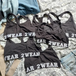 6st stporttoppar cubus - 6st svarta stporttoppar/toppar från cubus, lite varierande skikt