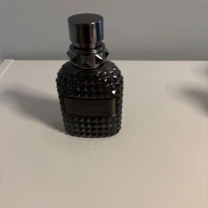Valentino uomo intense  - Steal