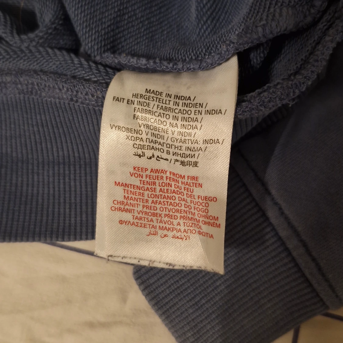 Blå sweatshirt från GANT💙 - 3