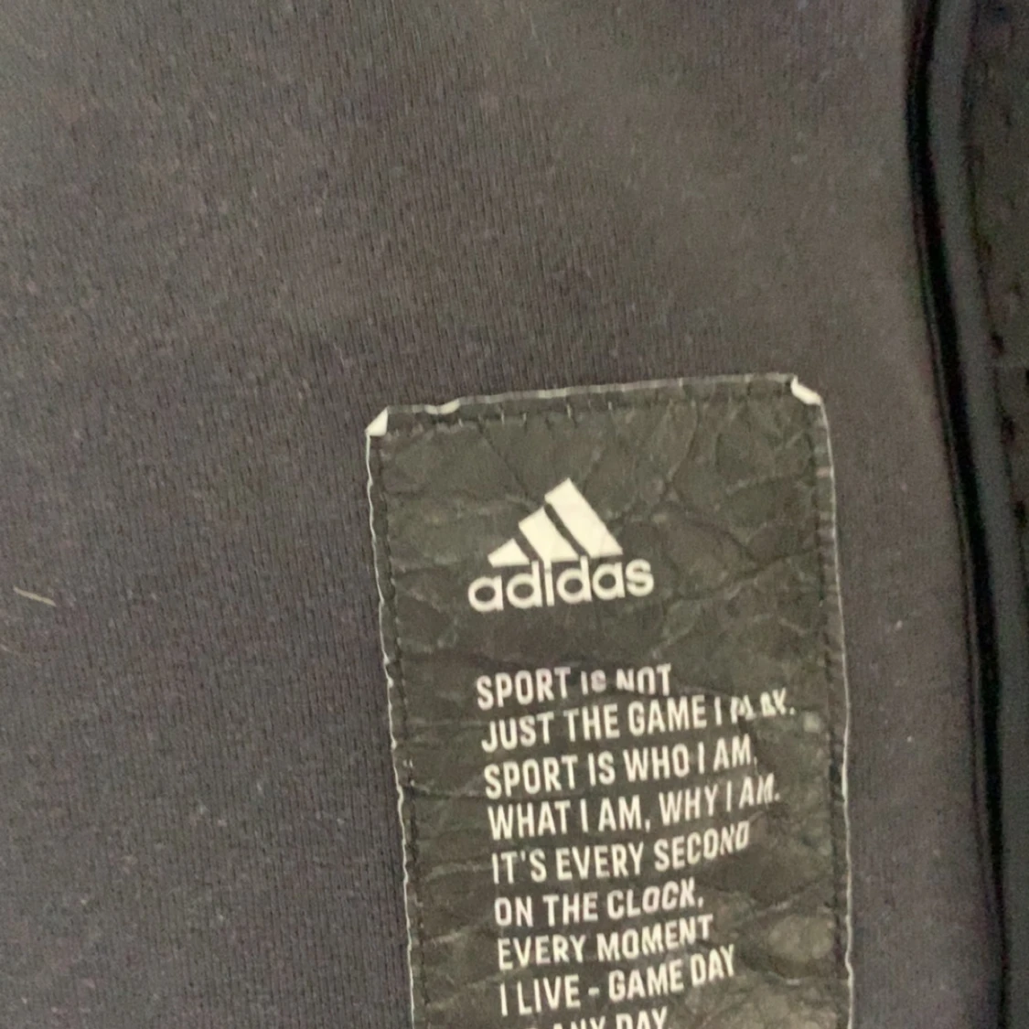 Svart hoodie från Adidas - 3