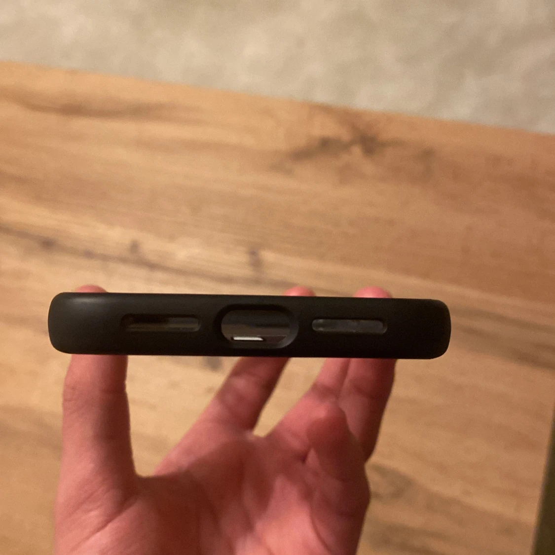 Transparent mobilskal med svart kant - 2