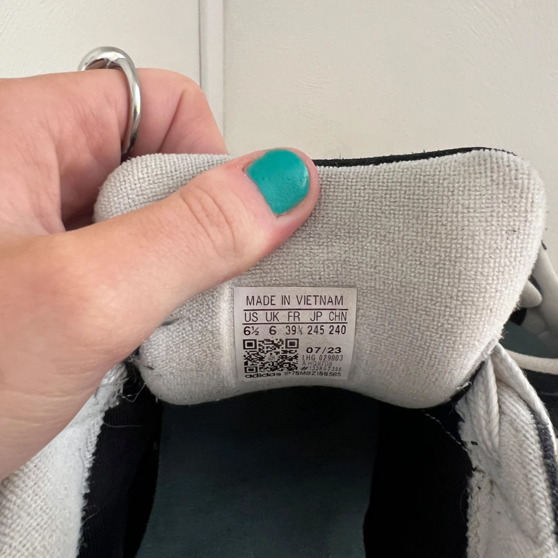 Svarta Adidas Campus sneakers - 2