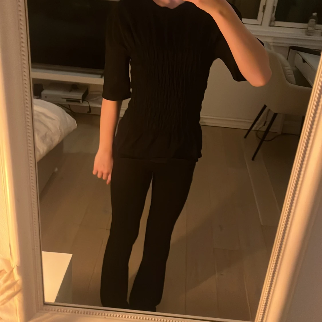 Svart topp från & Other Stories - 2