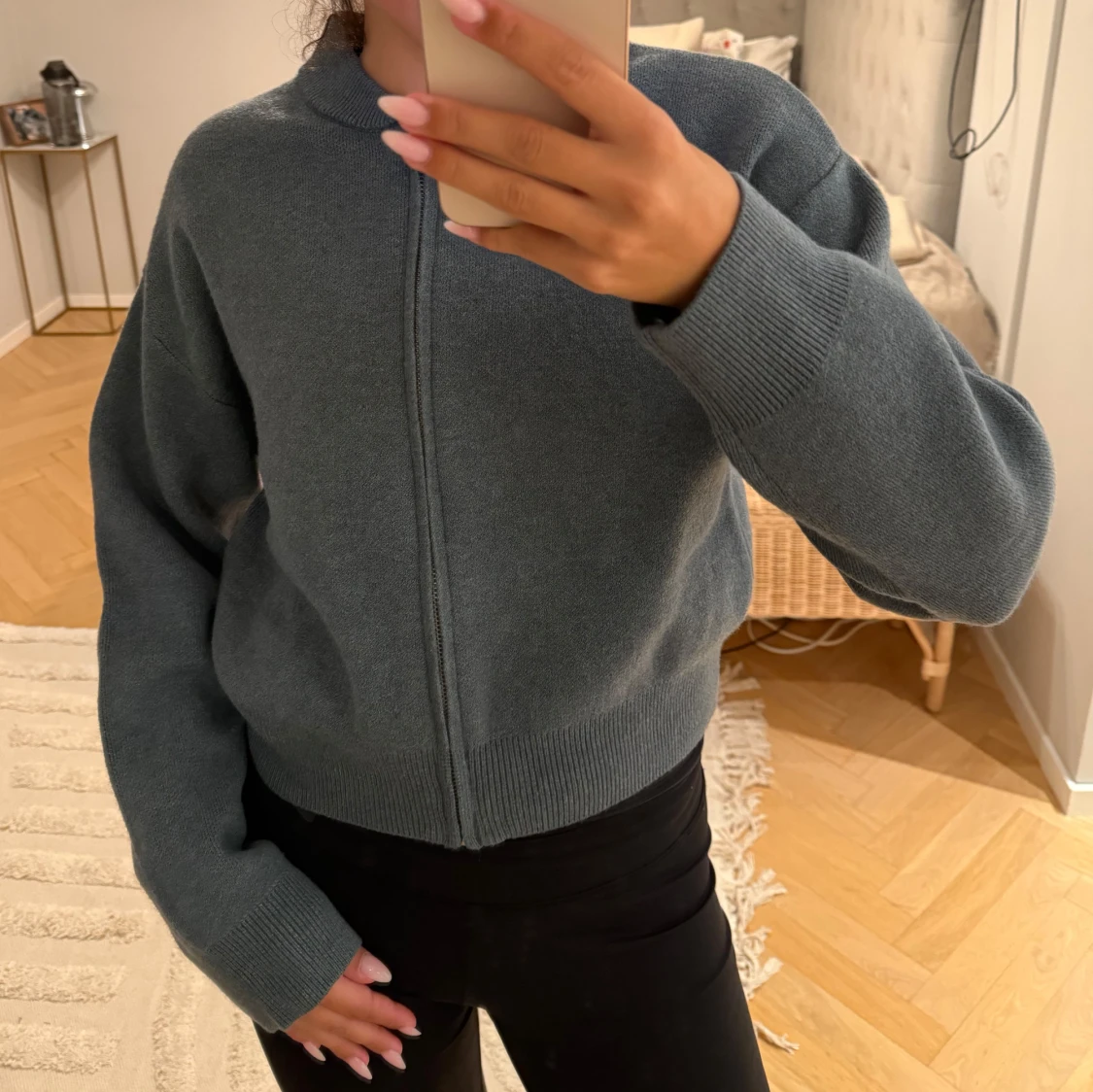 Blå stickad bomberjacka från Zara - 1