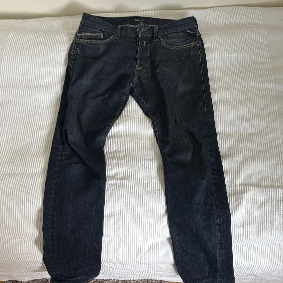 Mörkblå Replay jeans