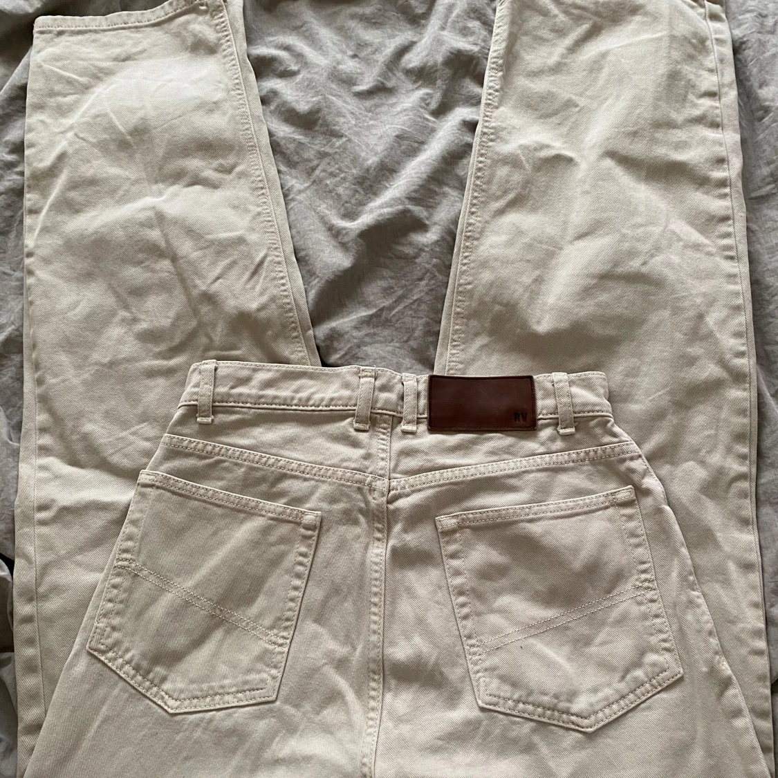 Beige jeans - 1