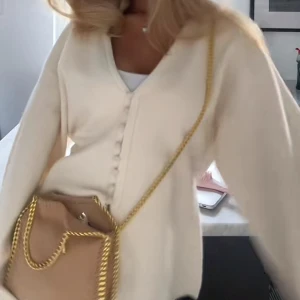 Tröja från Gina - Super söt tröja från Gina tricot 💗 lånade bilder - storlek S