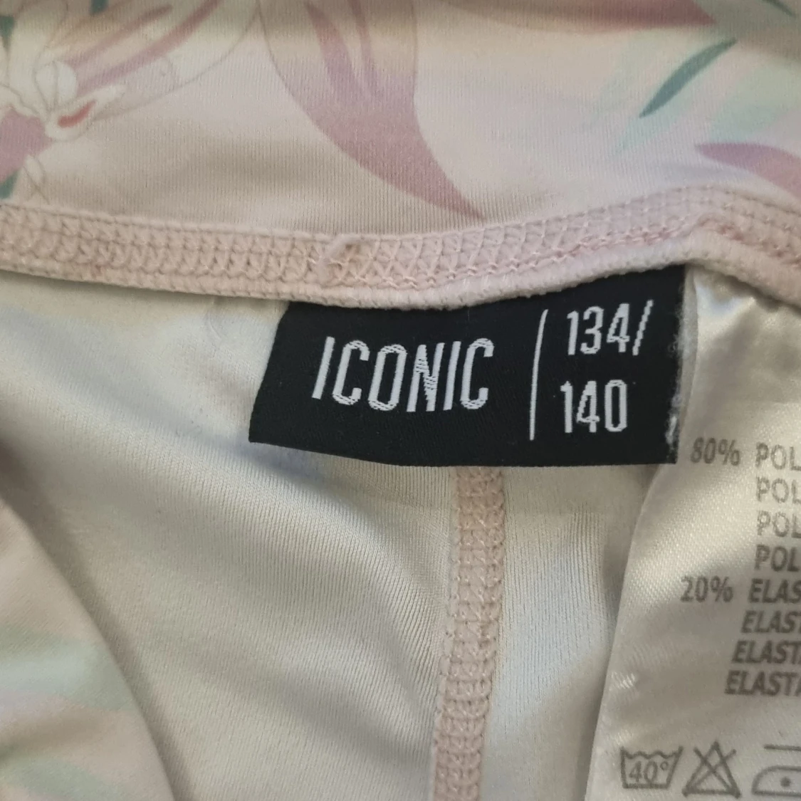 Blommiga träningsleggings  från Iconic - 1