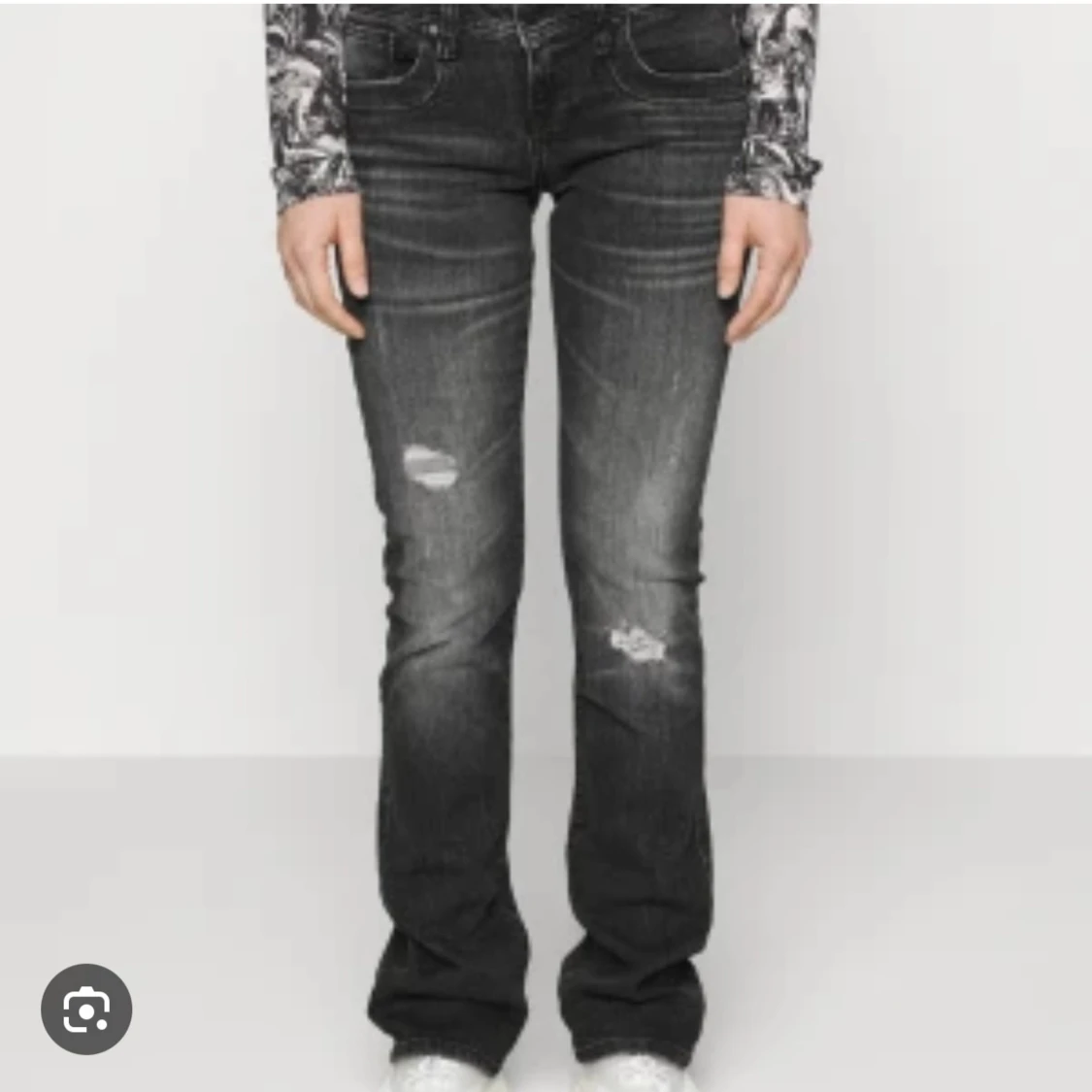 Ltb jeans svarta med slitningar 