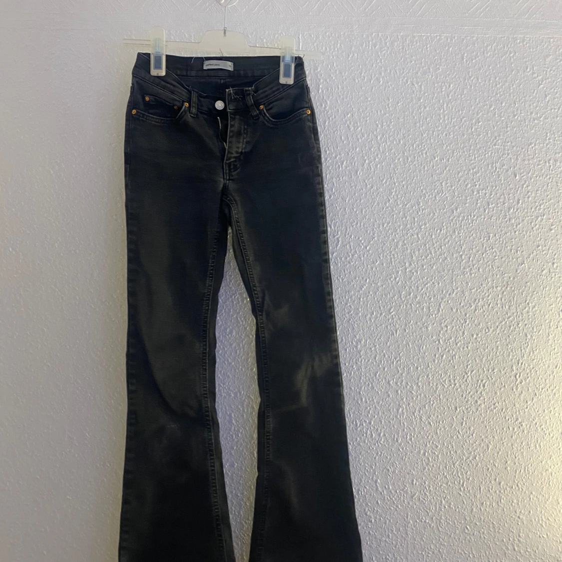 Svarta bootcut jeans från Perfect Jeans - 2