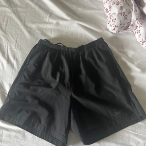 Löparshorts från Nike - Löparshorts från Nike, strl S. 
