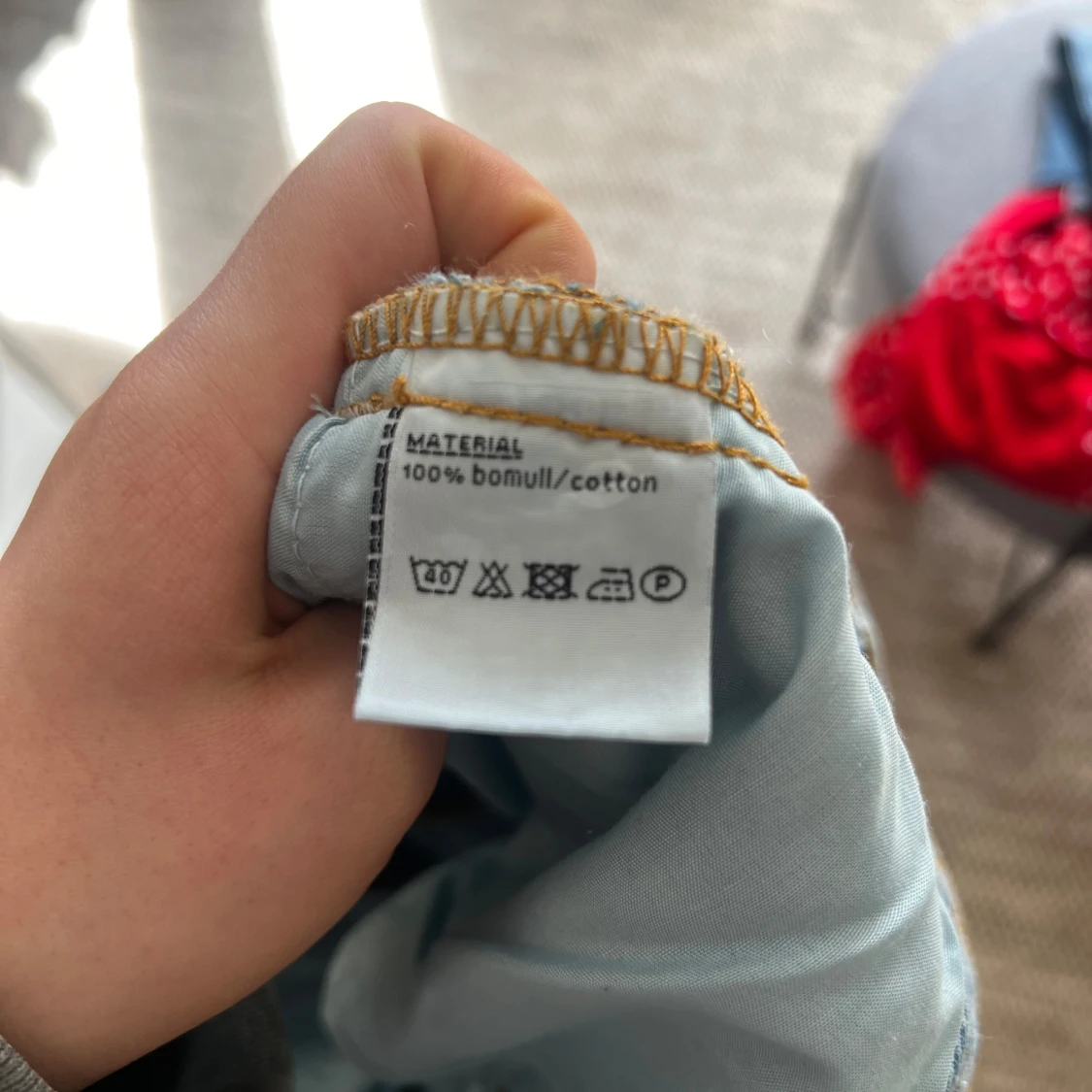 Blå jeansshorts med slitningar från Black Shrimp - 3