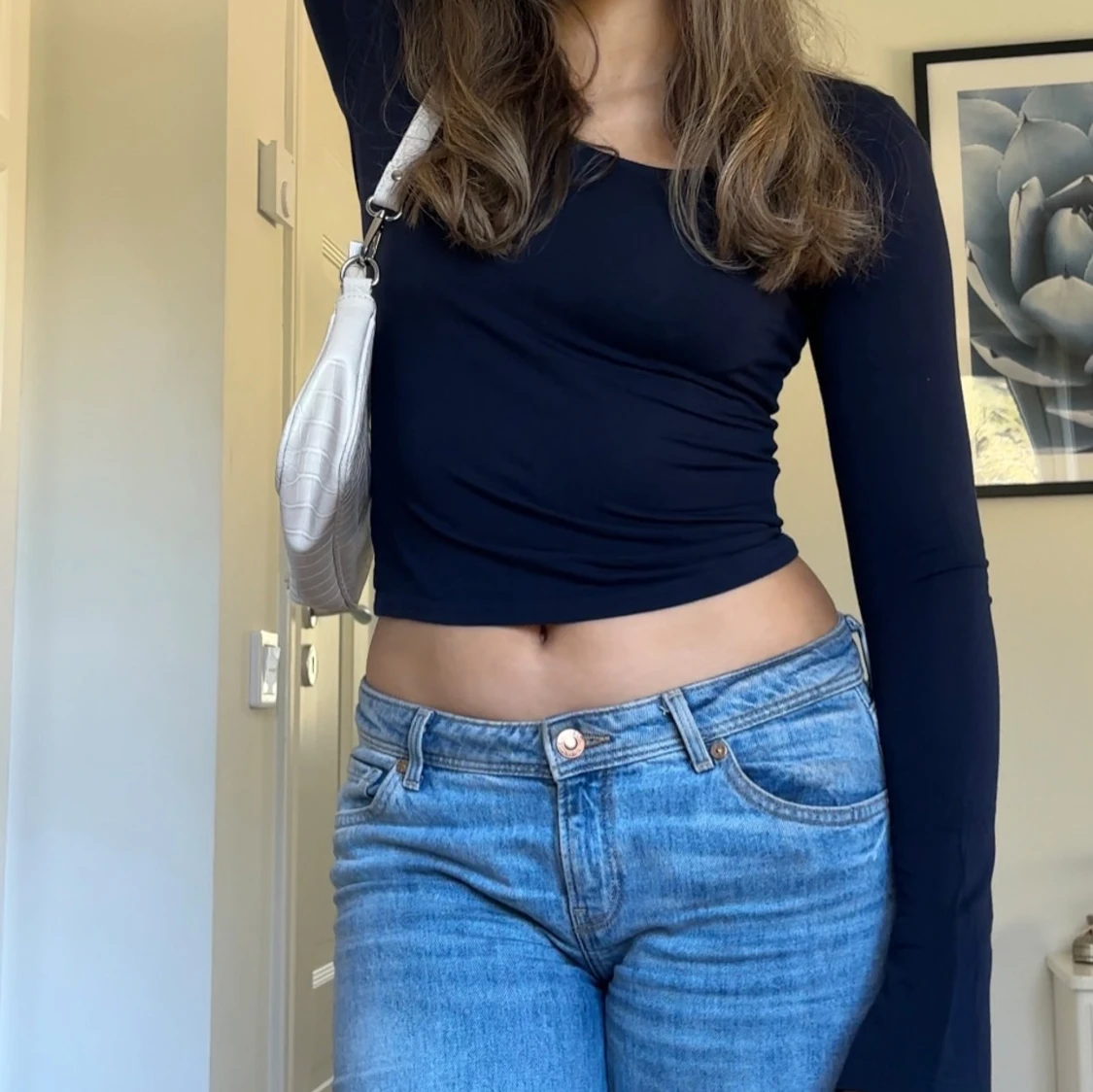 Mörkblå långärmad tröja