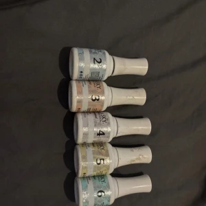 Kiara sky prep and finish sett - Hej jag är en nagel tjej som jobbar med gelé naglar och har hittat massa akryl saker i mina lådor som är i helt nytt skick och aldrig använda kanske testade någon gång detta märket är ett jätte bra märke och alla dessa köptes för 1100 kr som ett kitt 