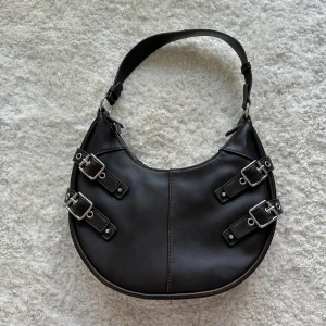 Rita Ora x Primark  - En cool väska som Rita Ora har designat för Primark! Finns inte att köpa längre, det var Limited Edition