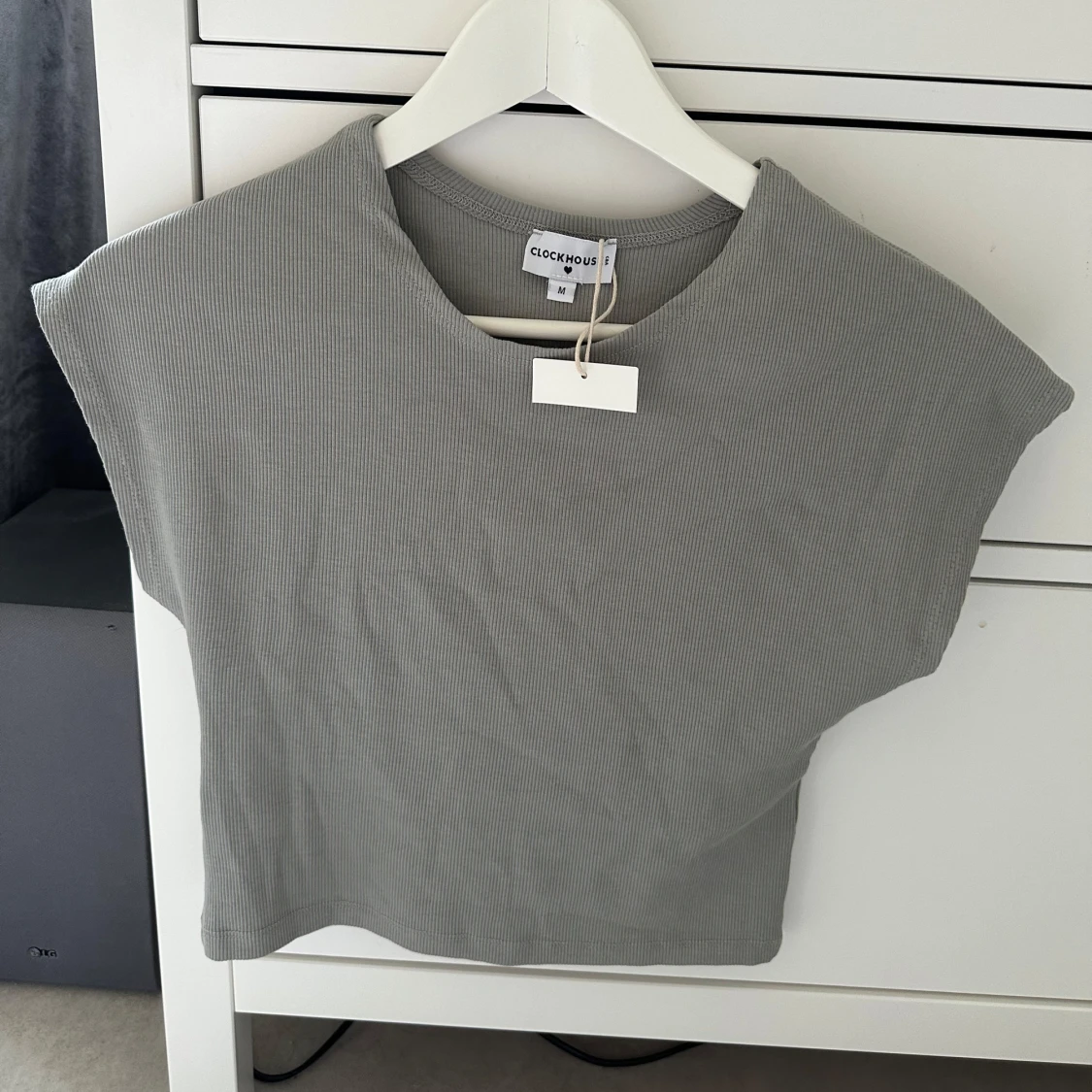 Ribbad croppad topp från Clockhouse