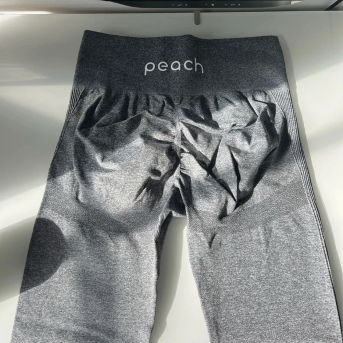 Grå ribbade träningstights från Gymshark - 4