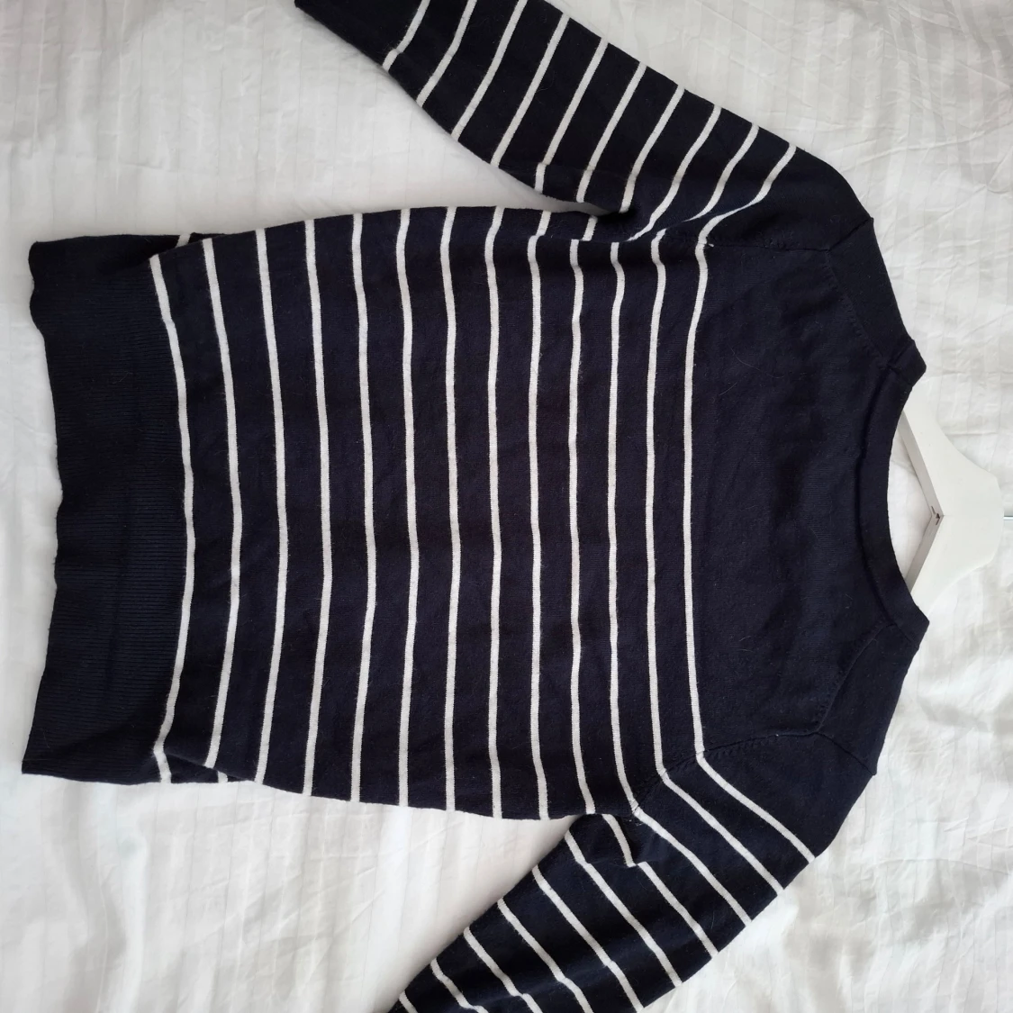 Marinblå randig tröja från Zara - 1