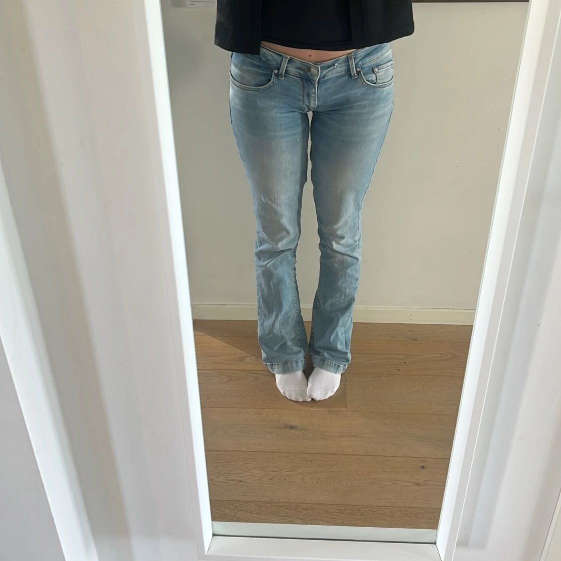 Ljusblå bootcut jeans - 2