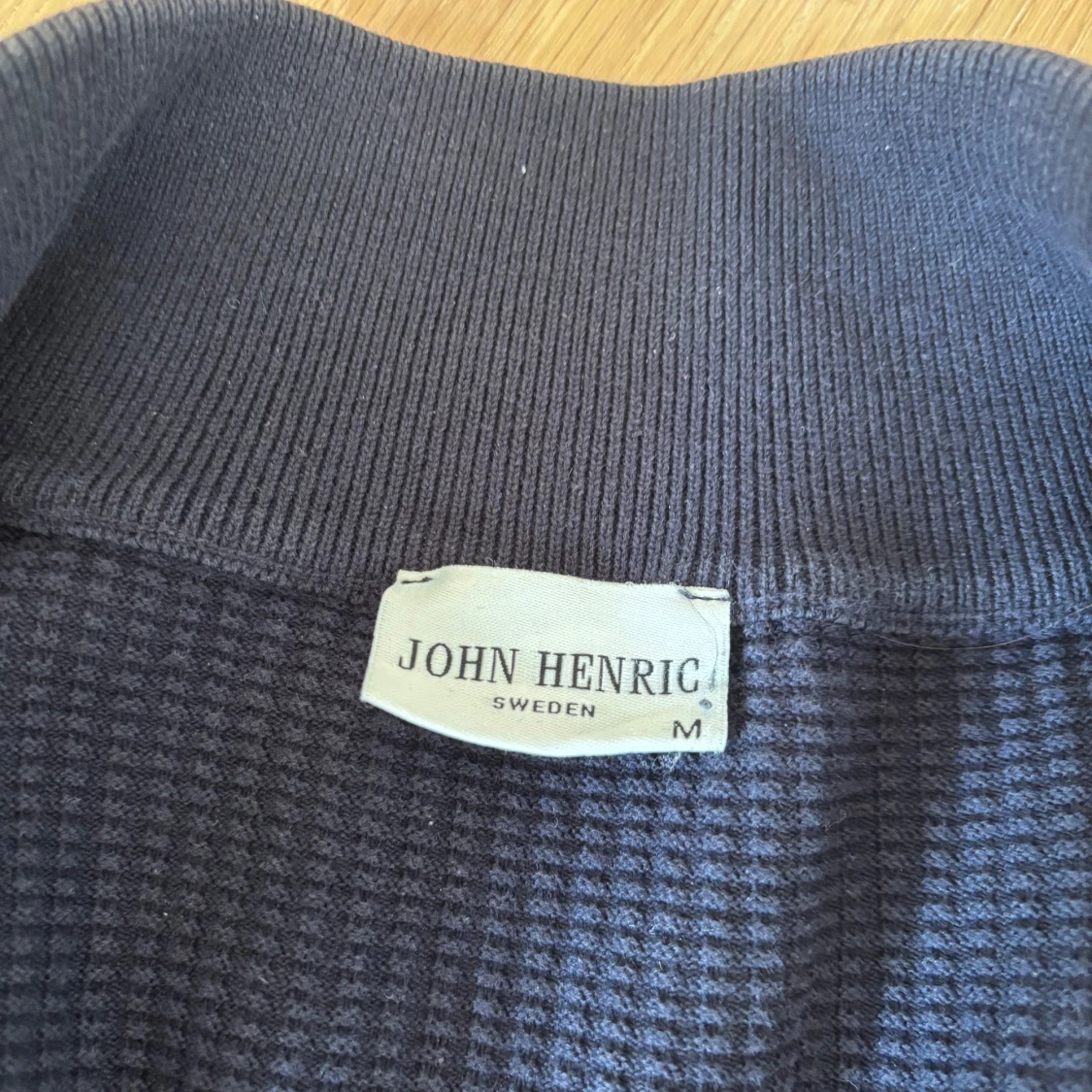 Mörkblå kofta från John Henric - 2