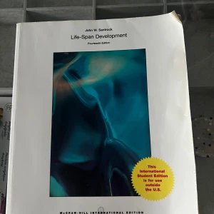Life-Span Development - Life-Span Development – John W. Santrock (14:e upplagan) Lärobok i utvecklingspsykologi som tar upp människans utveckling från barndom till ålderdom. Internationell studentutgåva. Boken är i okej skick med lite slitage på omslaget, men fullt läsbar och användbar.