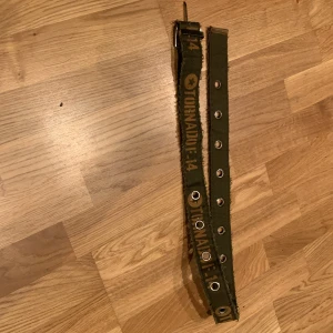 Japanese Mall Brand Distressed Belt - Japanskt distressed belt 100 cm långt. Av märket Tornado F-14. Pris kan diskuteras👍